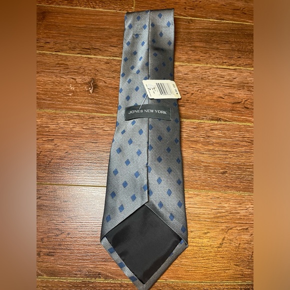 🆕 JONES NEW YORK men’s tie - Picture 2 of 3